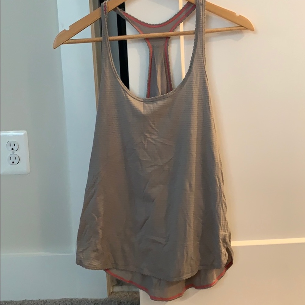 Lululemon tank top